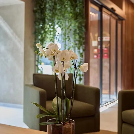 Hotell Omid Saldanha 4*