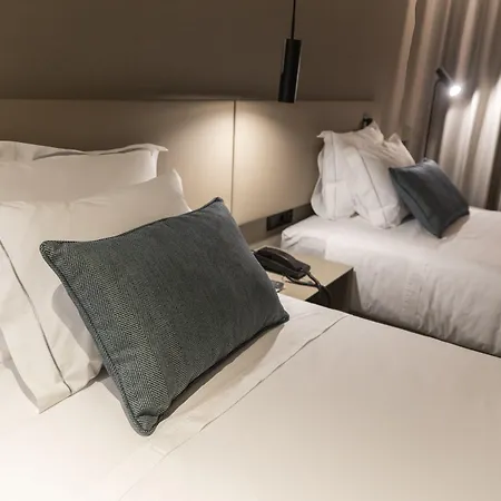 Omid Saldanha Hotell 4*