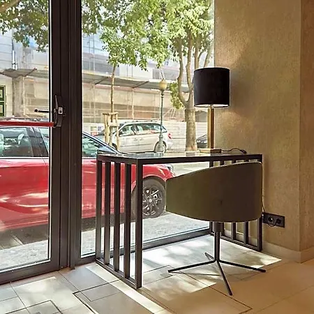Omid Saldanha Hotel Lissabon