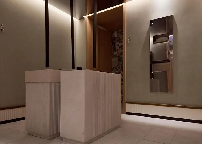 Ξενοδοχείο Omid Saldanha 4*