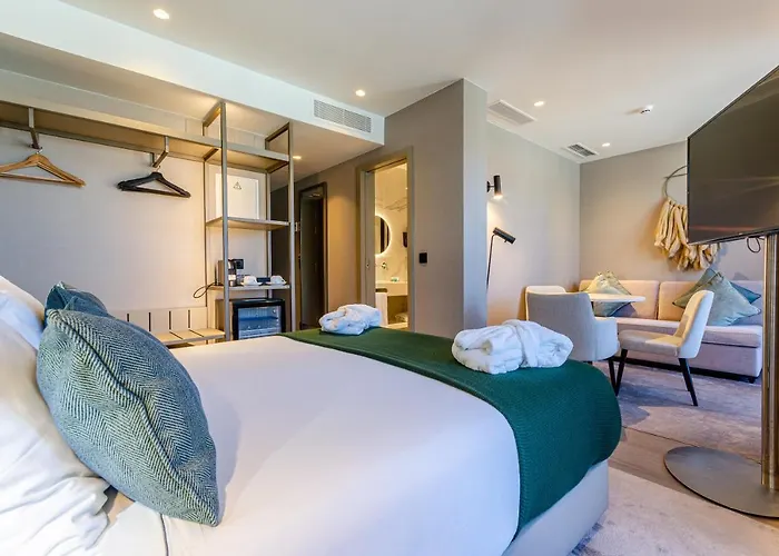 Omid Saldanha Ξενοδοχείο 4*