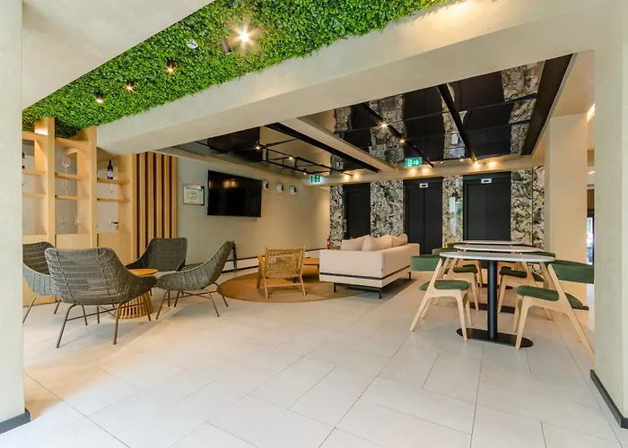 Ξενοδοχείο Omid Saldanha 4*