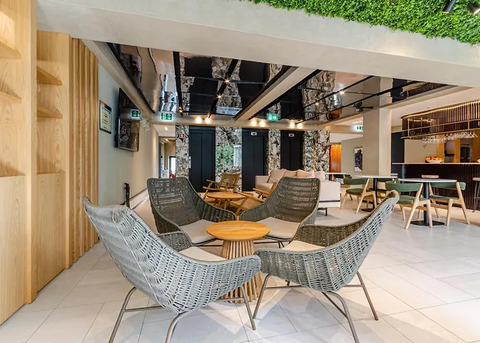 Omid Saldanha Ξενοδοχείο