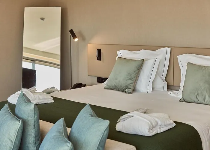 Omid Saldanha Lisboa