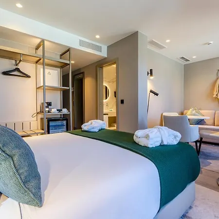 Omid Saldanha Hotel 4*